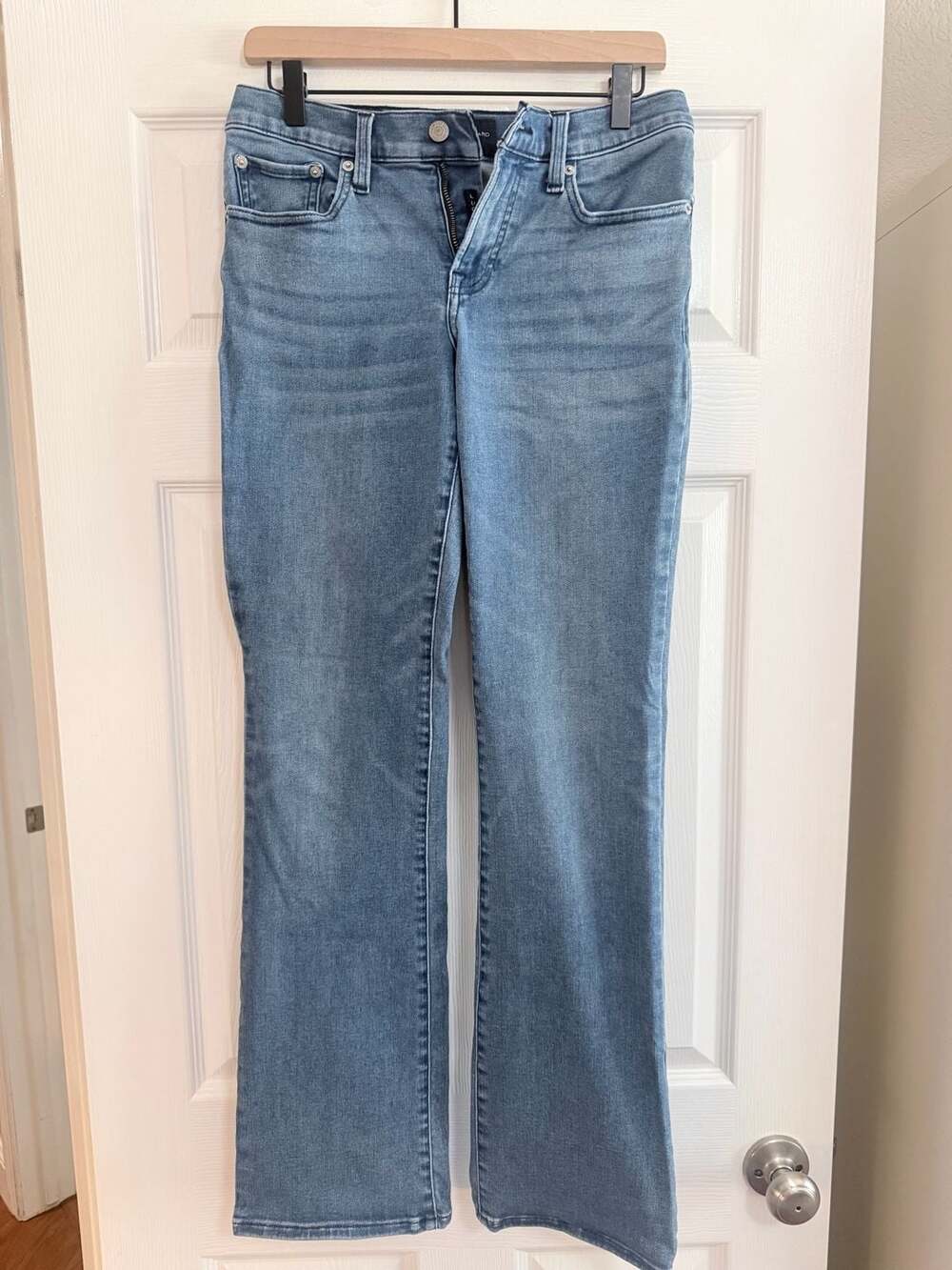 Lucky Brand Sweet Mid Rise Bootcut Jeans Size 6/28R Light Wash Denim